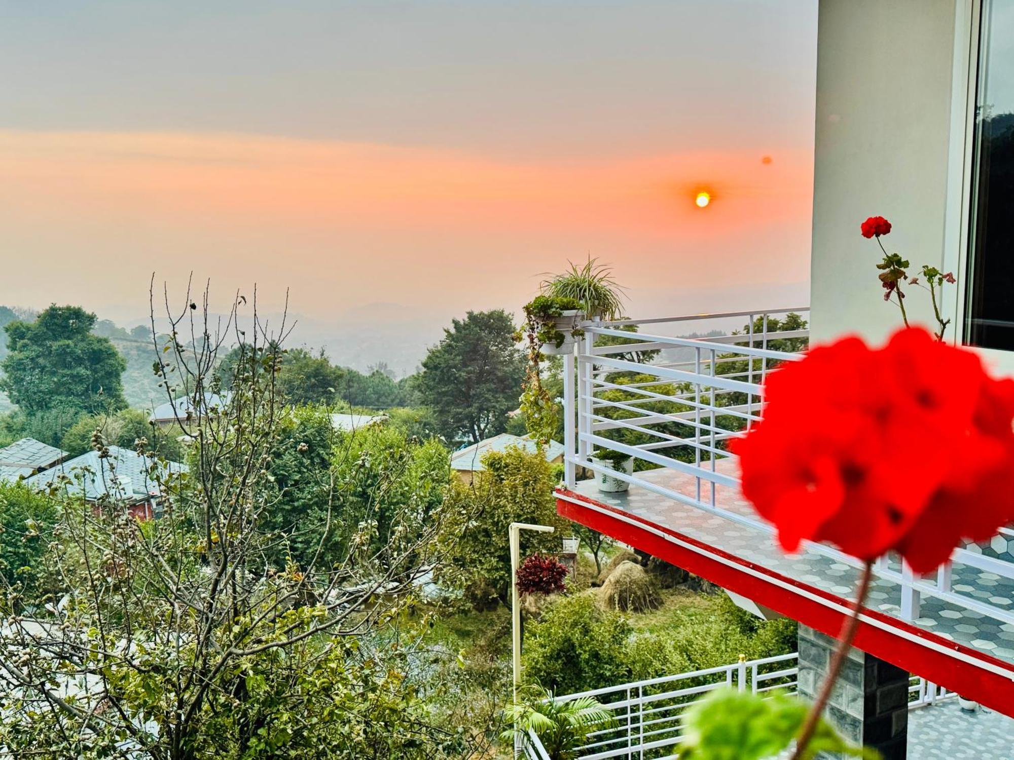Paradise Inn By Hbr Dharamshala Dış mekan fotoğraf